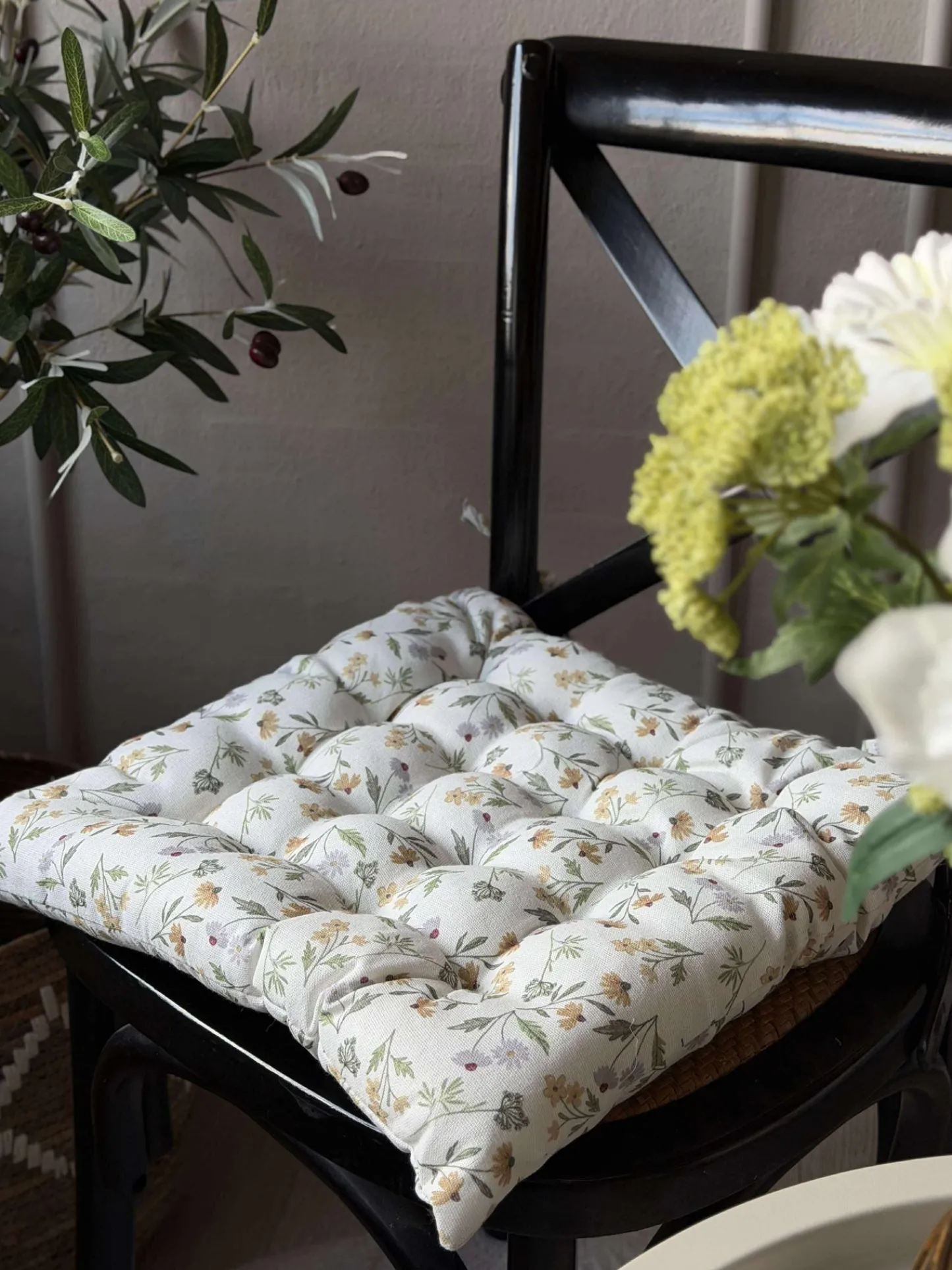 VIAMAJA Pude med fyld - Blomster Online