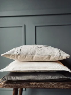 VIAMAJA Pude TUFTED 45X45