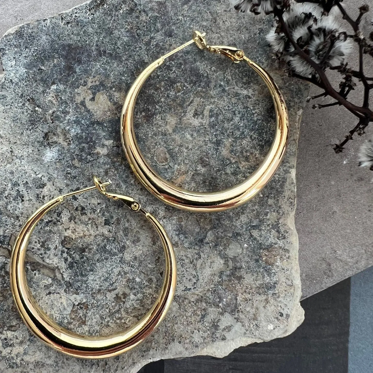 VIAMAJA Øreringe Lharni Gold 18K forgyldt New