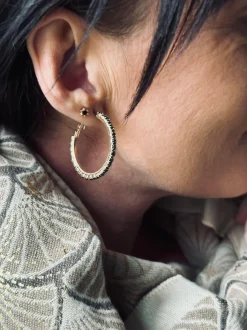 VIAMAJA Øreringe Smilla Hoops 18K forgyldt - Black Clearance