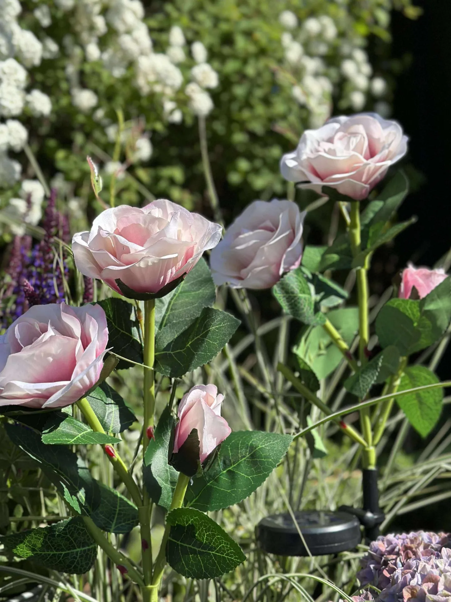 VIAMAJA Rose med solceller - Rosa Hot