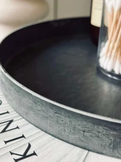 VIAMAJA Rund fad / bakke i beton look - Mellem Online