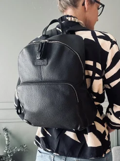 VIAMAJA Rygsæk – Black leather Outlet