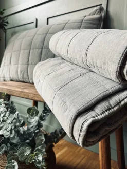VIAMAJA Sengetæppe STONE-WASHED Quilt – Nordic grey Best
