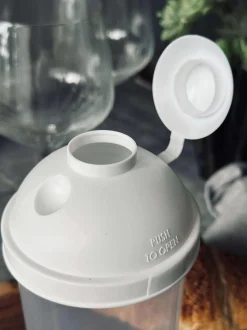 VIAMAJA Shaker