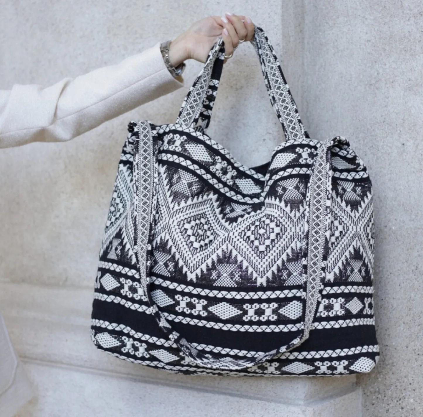 VIAMAJA Shopper Black boheme – Perfekt til yoga Sale