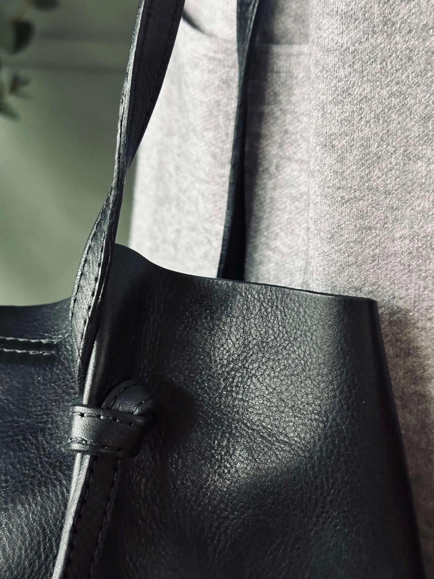 VIAMAJA Shopper Eksklusiv Black Hot