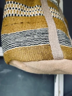 VIAMAJA Shopper i kraftig Jute - Sennep Outlet