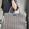 VIAMAJA Shopper Julia - Dekoreret med eksklusivt print New