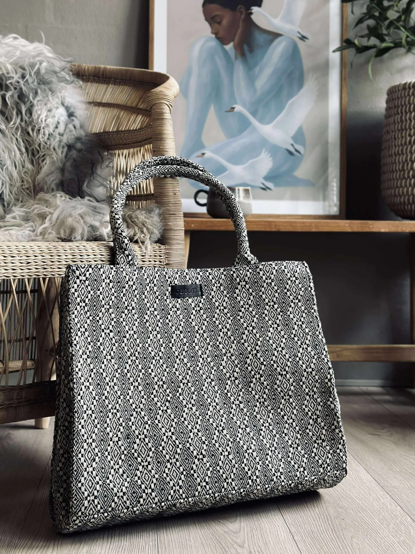 VIAMAJA Shopper Julia - Dekoreret med eksklusivt print New