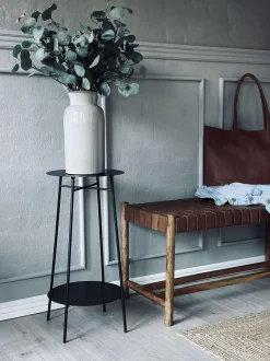 VIAMAJA Sidebord med hylde Outlet