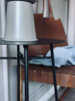 VIAMAJA Sidebord med hylde Outlet