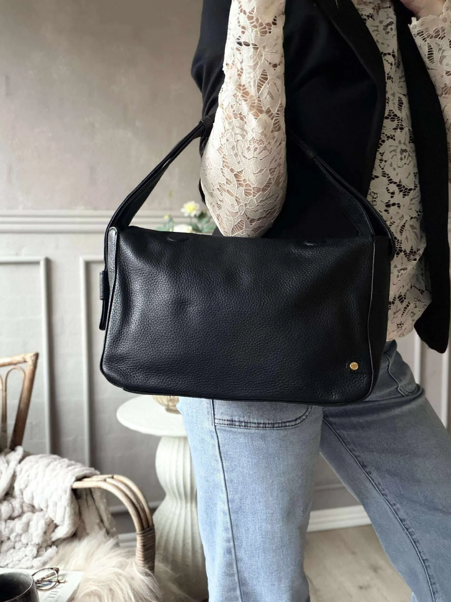 VIAMAJA Skuldertaske Dalia - Black Best