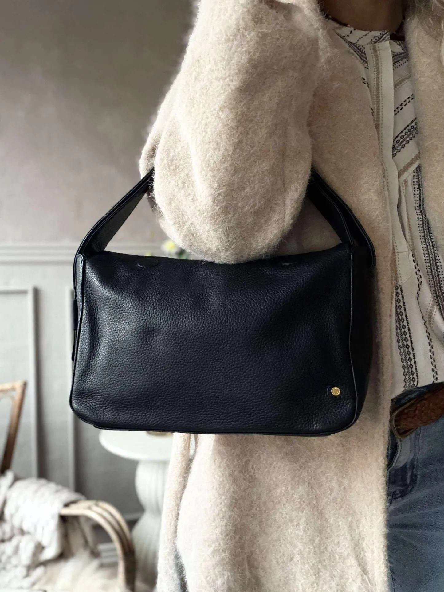 VIAMAJA Skuldertaske Dalia - Black Best