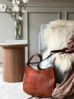 VIAMAJA Skuldertaske Neri Small - Walnut Sale