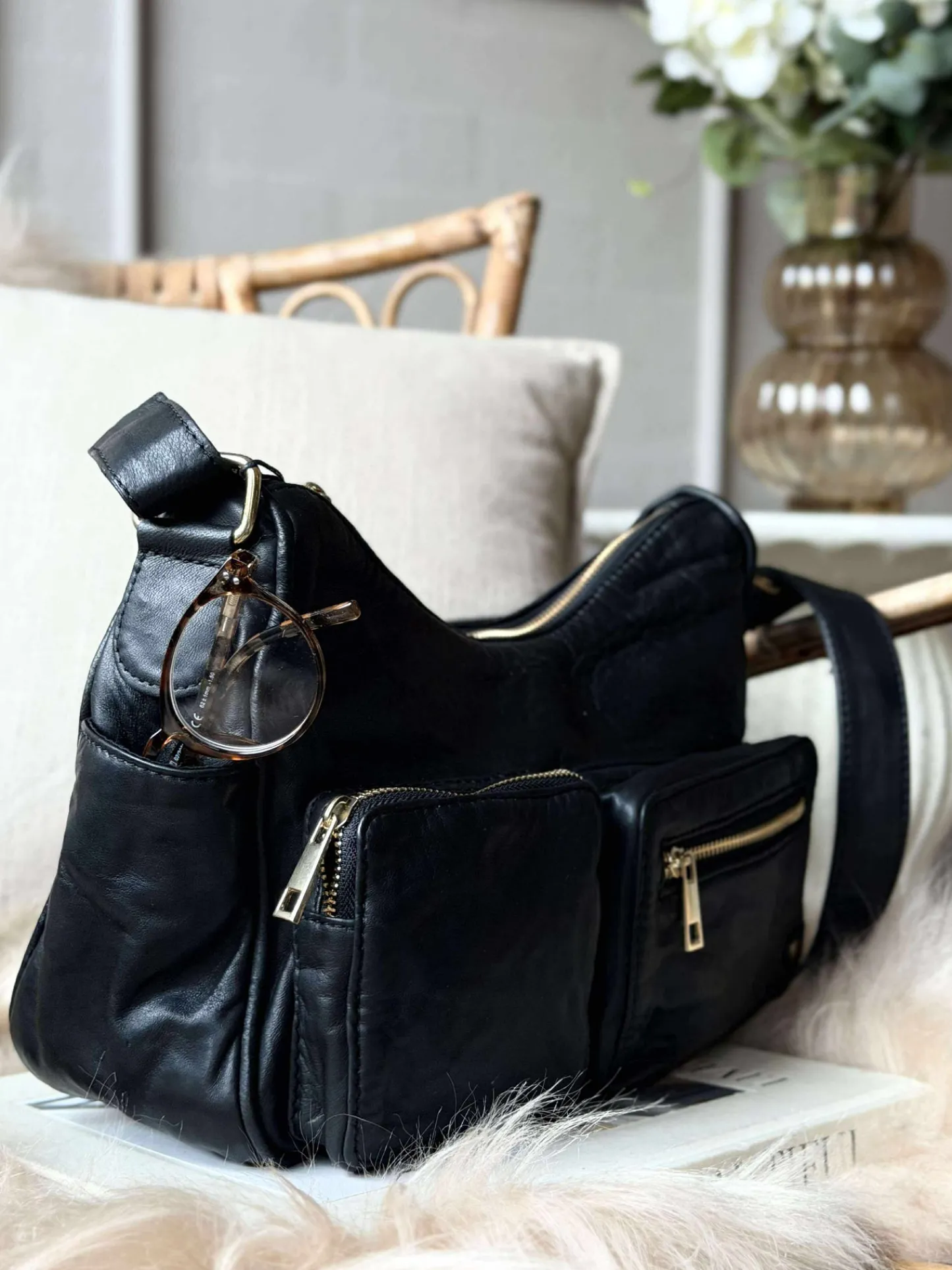VIAMAJA Skuldertaske Sienna - Black gold