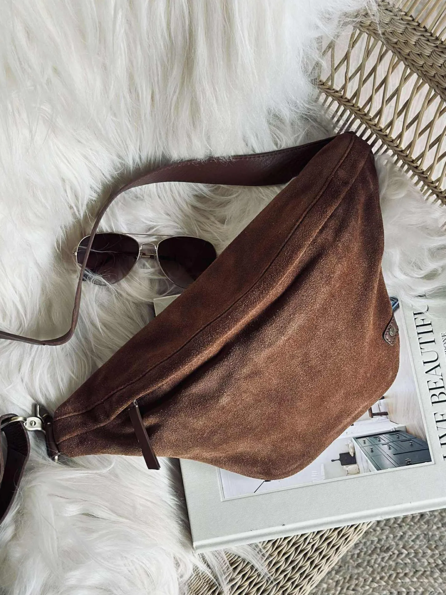 VIAMAJA Smuk ruskindsbumbag - Cognac