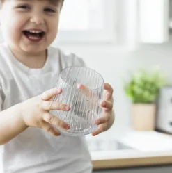 VIAMAJA Stilrene plastikglas til hverdag og fest - 4 stk New