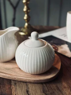 VIAMAJA Sukkerskål Riflet - Porcelæn Best