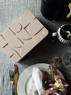 VIAMAJA TEA kasse - Creme eller Rosa