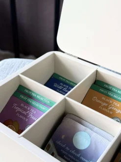 VIAMAJA TEA kasse - Creme eller Rosa