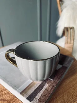 VIAMAJA Tekop med guld hank – Beige Clearance