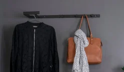 VIAMAJA Tøjstativ i sort jern Sale