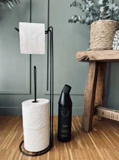 VIAMAJA Toiletrulleholder på stativ – Sort metal Discount