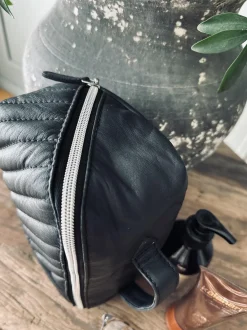 VIAMAJA Toilettaske - Black leather Discount