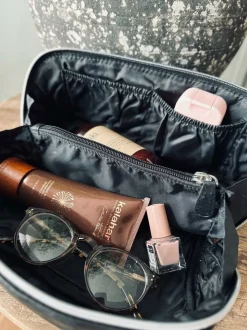 VIAMAJA Toilettaske - Black leather Discount