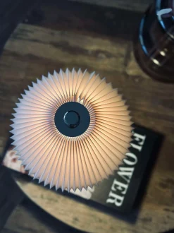 VIAMAJA Touch Bordlampe Plissé - Rosa
