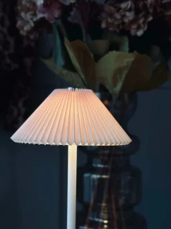 VIAMAJA Touch Bordlampe Plissé - Rosa