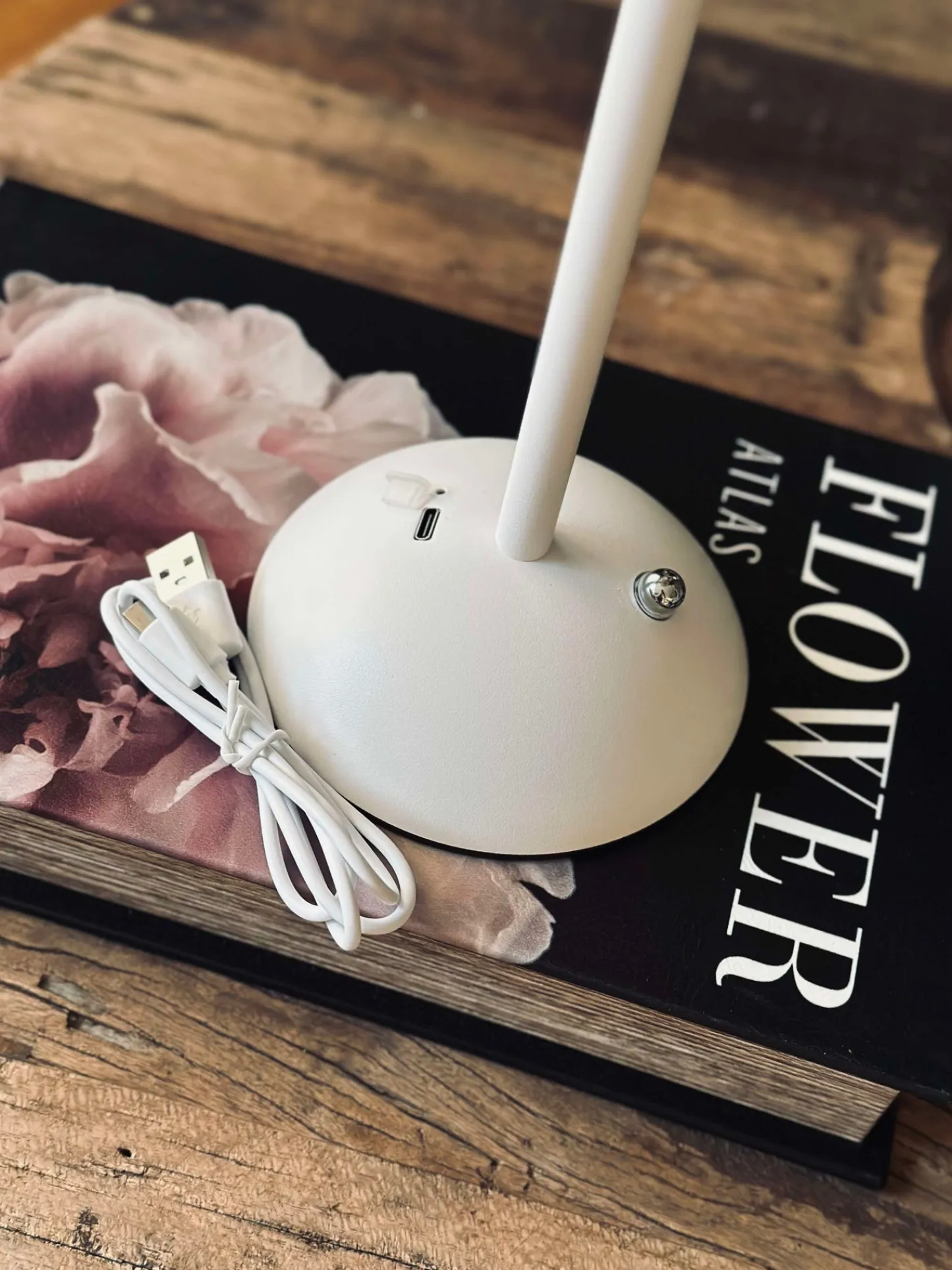 VIAMAJA Touch Bordlampe Plissé - Rosa