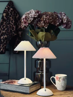 VIAMAJA Touch Bordlampe Plissé Hvid Hot
