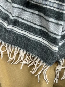VIAMAJA Tørklæde Sasha - Black Strib Clearance