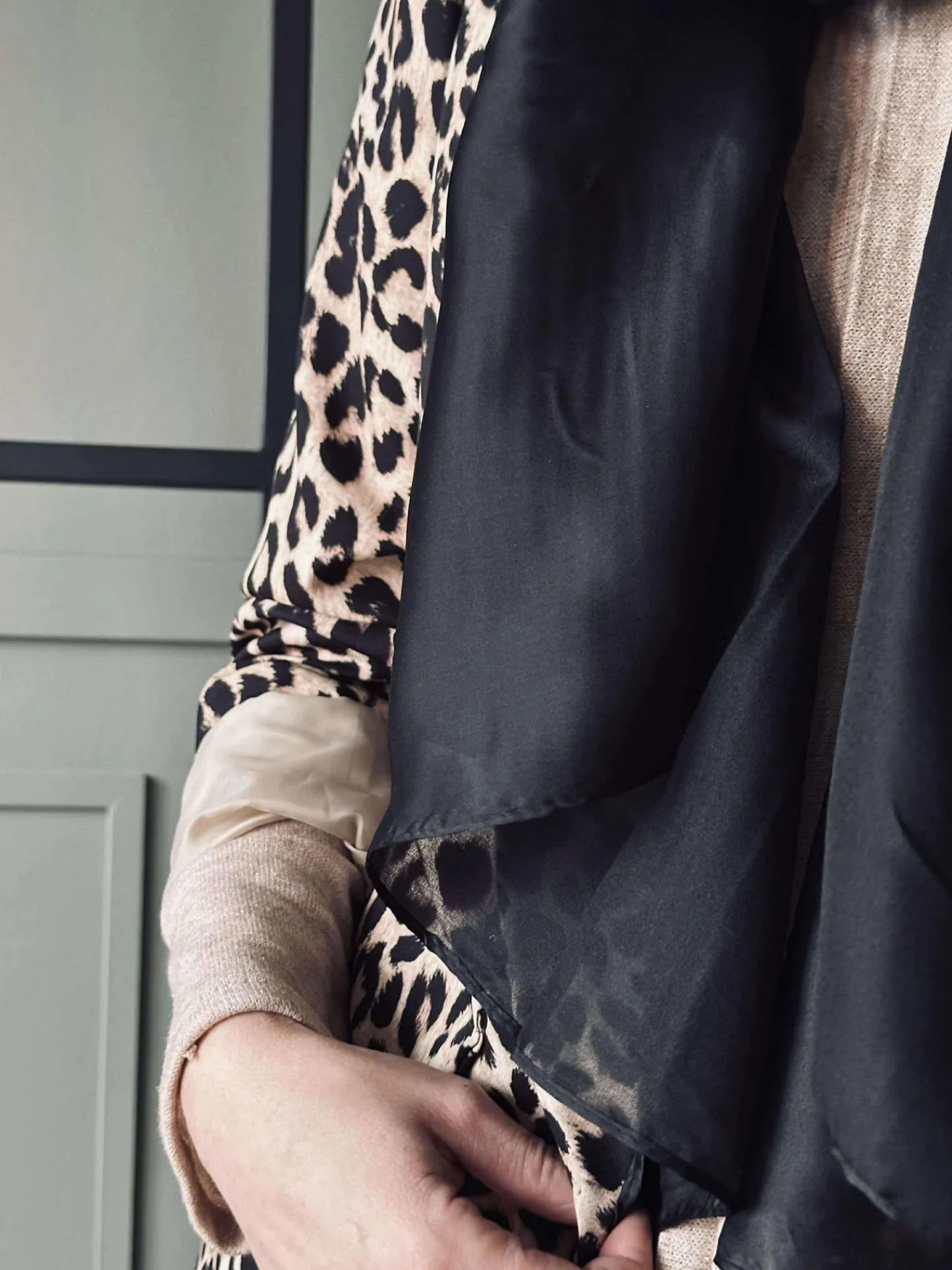 VIAMAJA Tørklæde Silky Black Discount