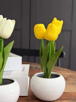 VIAMAJA Tulipaner med lys - Gul Best