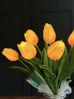 VIAMAJA Tulipaner med lys - Gul Sale