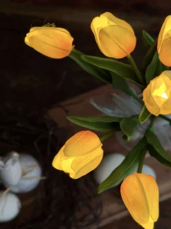 VIAMAJA Tulipaner med lys - Gul Sale