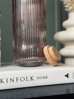 VIAMAJA Vandflaske med korkprop – Rose 1 ltr.