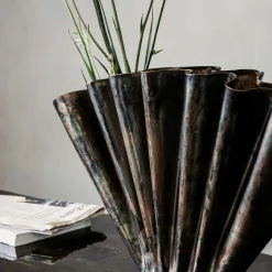 VIAMAJA Vase - Antik brun jern Hot