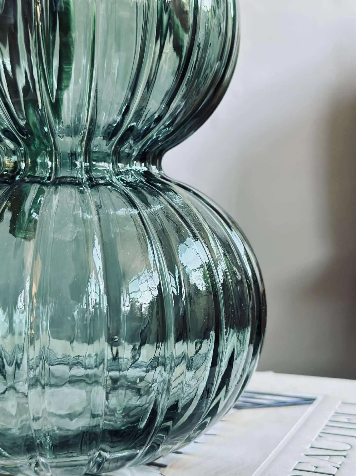 VIAMAJA Vase Green Hot