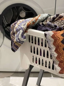 VIAMAJA Vasketøjskurv med foldbar ben Online