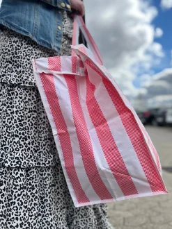 VIAMAJA XL strandtaske med Strib - Rød Sale