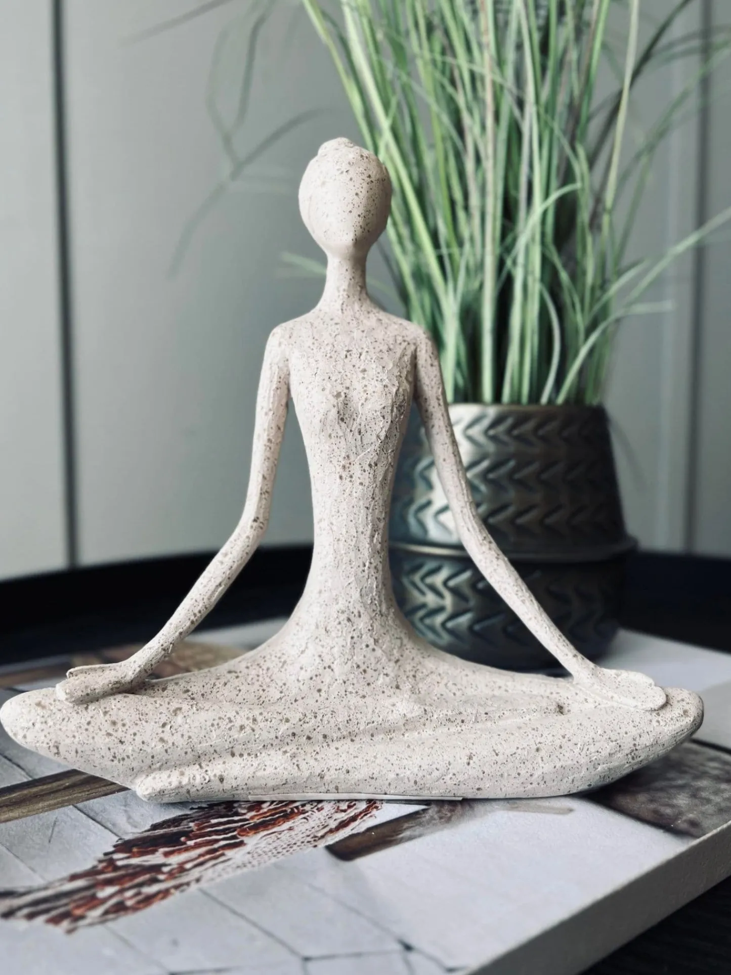 VIAMAJA YOGA - White Lady No.4 Clearance